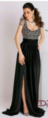 Rochie neagra cu dantela, crapatura pe picior si spatele semi-gol foto
