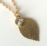 Cumpara ieftin Colier Elegant Cristal Swarovski Yves Rocher, Pandantiv 30mm, Lant 44cm + Extensie
