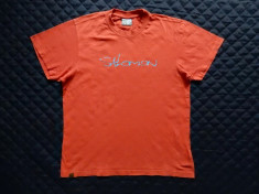 Tricou Salomon. Marime L: 53.5 cm bust, 65.5 cm lungime, 42 cm intre umeri foto