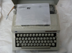 masina de scris veche Contessa 2 de luxe (triumph adler) ca noua foto