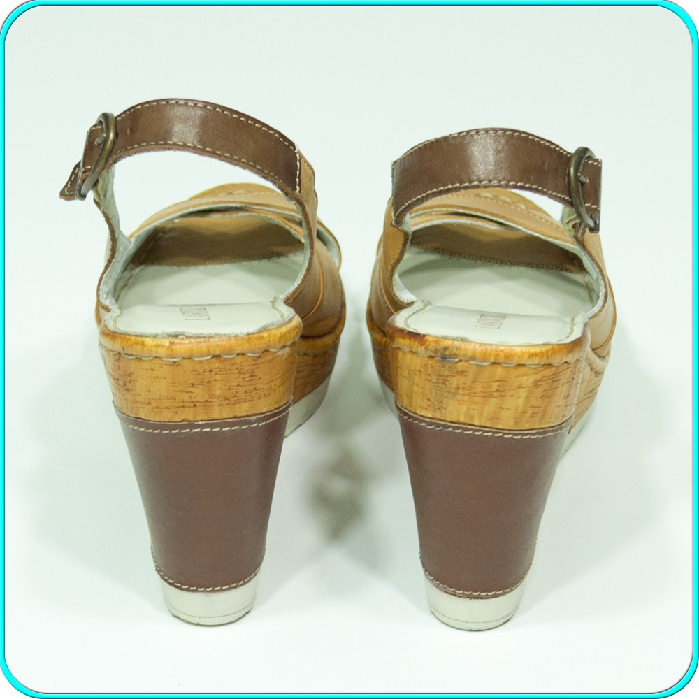 NOI → Sandale dama, din piele, platforma, usoare, LASOCKI ® CCC → femei |  nr. 41 | arhiva Okazii.ro