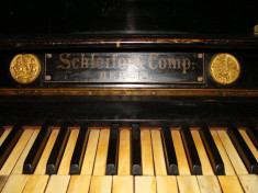 Pianina Schleifer &amp;amp; Comp. Berlin foto