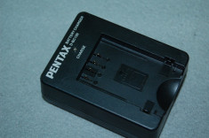 Incarcator aparat foto PENTAX D-BC109 8.4V 400mA pentru Battery D-LI109-Original foto