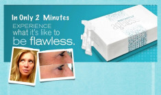 crema anticearcane Instantly Ageless foto