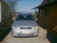 Opel Astra foto