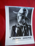 Fotografie a actorului John Wayne , dim. = 9x12 cm