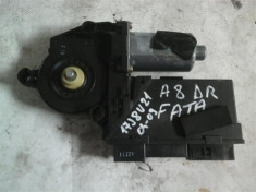 Motoras macara geam dreapta fata Audi A8 An 2004-2009 cod 4E0959802A foto