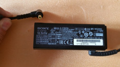 42.Alimentator Incarcator Laptop Sony 10.5V 3.8A 40W VGP-AC10V10 foto