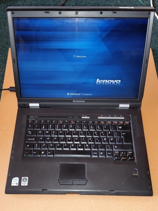 Laptop Lenovo N100 15.4" Intel Core 2 Duo 1.83 GHz, 2 GB DDR2, 120 GB HDD WEBCAM foto mare Laptop Lenovo N100 15.4" Intel Core 2 Duo 1.83 GHz, 2 GB DDR2, 120 GB HDD WEBCAM foto mare