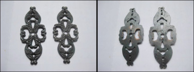 2 Ornamente mici vechi in bronz-arama. foto