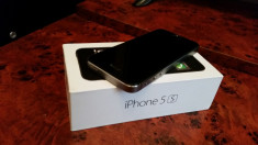 Iphone 5s gri, 16 GB, la cutie ,stare excelenta, folie foto