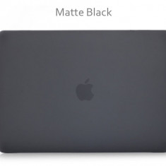 Husa Macbook 13.3 white neagra noua materia plastic fin