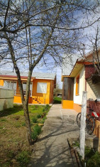 Schimb doua case tip vila cu teren 5000m cu apartament in Bucuresti foto