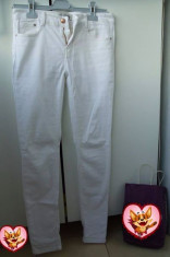 Pantaloni albi dama Zara foto