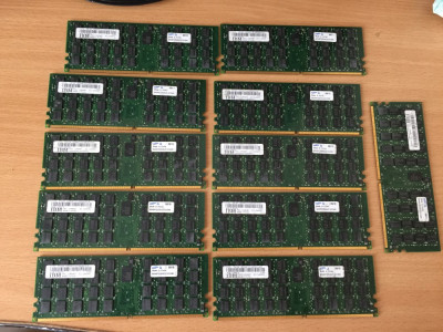 Memorie IBM 4GB 276-Pin 400MHz DDR2 pentru server foto