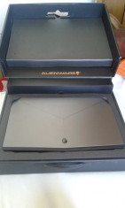 Laptop Alienware R3 foto