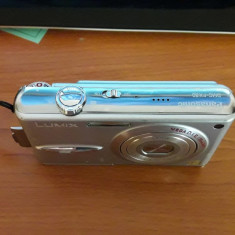 PANASONIC LUMIX DMC-FX30 , CAMERA FOT0 7 MEGA PIXELI , FUNCTIONEAZA .