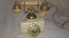 Telefon vechi cu disc model Belle Athena foto