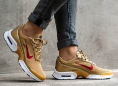 Adidasi Nike AIR MAX 2017 GOLD foto