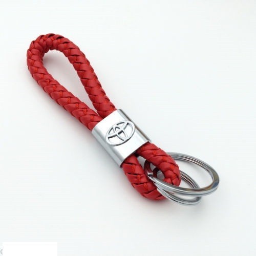 Breloc auto pentru TOYOTA piele eco si detaliu metal + ambalaj cadou Breloc auto pentru TOYOTA piele eco si detaliu metal + ambalaj cadou