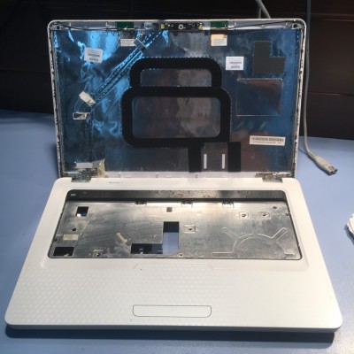 DEZMEMBREZ LAPTOP HP G62 - B58SF DEFECT foto