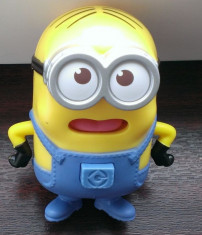 McDonalds Minion &amp;quot;caraghios&amp;quot; - minioni Happy Meal 2017 - Sigilat foto