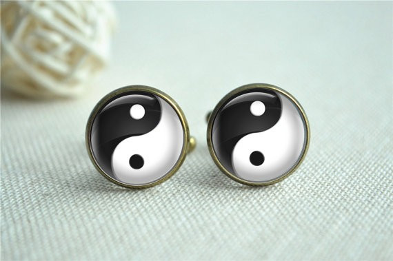 Butoni camasa model YIN si YANG metal aspect vintage + cutie simpla cadou