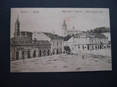 Zalau - Piata Mihai Viteazul. Circulata, animata foto