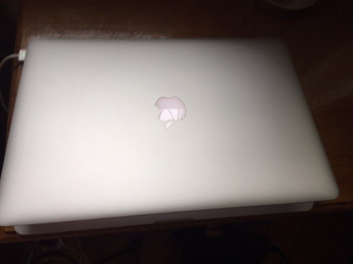 Macbook pro retina 2,6 GHz Intel core i 7, middle 2012 foto mare Macbook pro retina 2,6 GHz Intel core i 7, middle 2012 foto mare