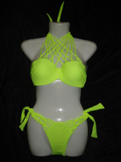 COSTUM BAIE DAMA 2 PIESE GALBEN NEON FOSFORESCENT COLECTIE NOUA PLAJA PISCINA foto