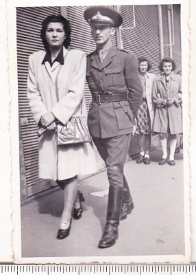 bnk foto - Militar cu sotie - Oradea 1945 foto