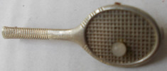 Brosa veche din argint racheta de tenis - de colectie foto