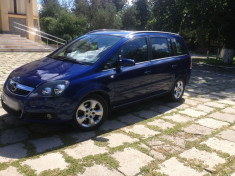 Opel Zafira foto