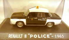 Macheta Renault 8 (Dacia 1100) Politie 1965, 1:43 foto