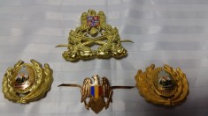 INSEMNE MILITARE ARMATA ROMANA - INAINTE SI DUPA 1989 foto