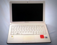 Vand Laptop NetBook ECS/Vodafone g10il1 alb URGENT 400 RON !!! foto