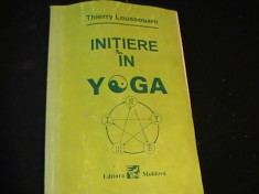 INITIERE IN YOGA-THIERRY LOUSSOUARN-TRAD.NOEMI BOHMER- foto