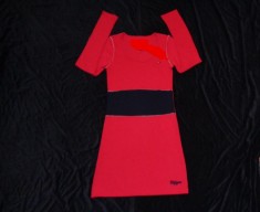 ROCHIE ROSIE DECOLTATA MANECA LUNGA BRAU TALIE BLEUMARIN CUSATURI ALBE
