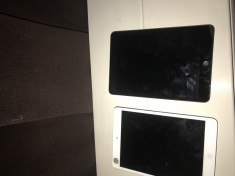 iPad mini 1 negru, 32 Gb, incarcator foto