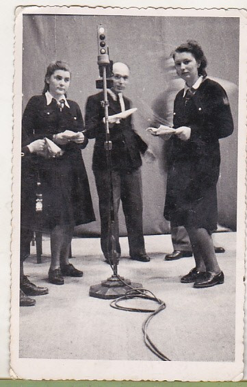 bnk foto - Emisiune la Radio Romania - 1940