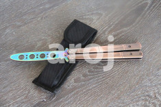 NOU Cutit. Briceag Fluture Balisong Butterfly Rainbow Fade de antrenament + husa foto