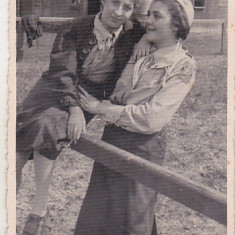 bnk foto - Straja Tarii - Eleve la Sadirea pomilor 1938