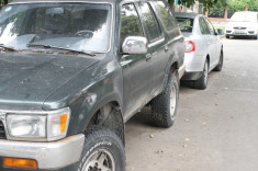 URGENT! Toyota 4 Runner 4x4 94 stare foarte buna, 3.0 V6 LPG, cutie automata foto