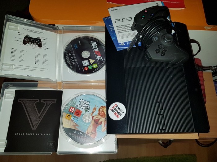 PS3+GTA5+Hard Disk 300GB+MotoGP14 foto mare PS3+GTA5+Hard Disk 300GB+MotoGP14 foto mare