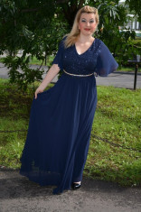 Rochie lunga, model fashion cu dantela si voal nuanta bleumarin (Culoare: BLEUMARIN, Marime: 54) foto