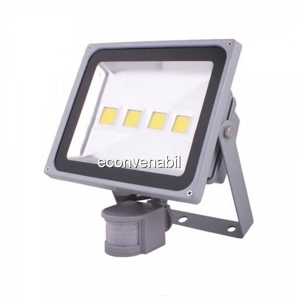 Proiector LED 200W cu Senzor Miscare Alb Rece 220V 4x50W foto mare Proiector LED 200W cu Senzor Miscare Alb Rece 220V 4x50W foto mare