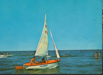 CPI (B8868) CARTE POSTALA - IN LARGUL MARII, BARCA CU PANZE foto