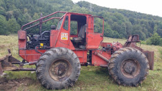 Taf-tractor articulat forestier cu motor de man foto