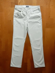 Blugi Armani Jeans; marime 33, vezi dimensiuni exacte; impecabili, ca noi foto