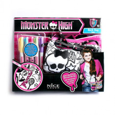 Color Me Mine poseta rock Monster High foto